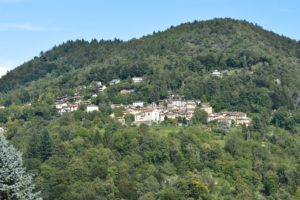 vista del paese dal basso 300x200