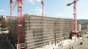 baustelle mit haupteingang maerz 19.jpg 300x169