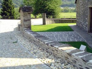 strada in pietra naturale pavisud 300x225