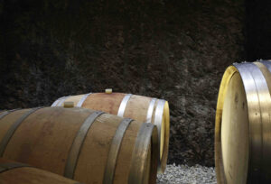 tenuta winter fass web 1800x1224 1 300x204